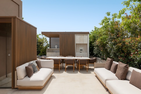 Terrazza in stile contemporaneo di 100 di Abitacolo Interni