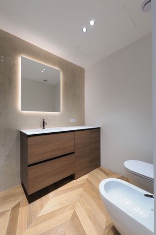 Bagno in stile contemporaneo di 7 di Desearq studio - architettura e interior design