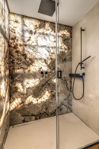 Camera da Letto in stile moderno di 90 di MOB Architects Camera da Letto in stile moderno di 90 di MOB Architects