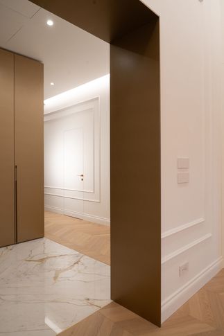 Ingresso in stile contemporaneo di 10 di Formale.