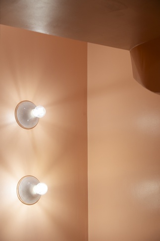 Bagno in stile minimal di 4 di APA_Architettura