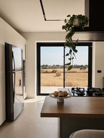 Open Space in stile mediterraneo di 80 di MAMA design