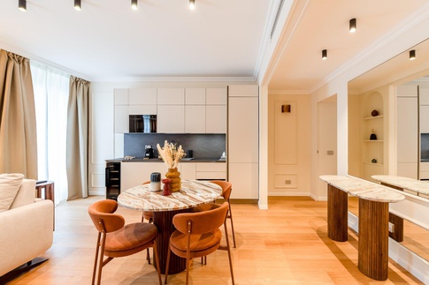 Open Space in stile contemporaneo di 25 di FCInteriorDesignStudio | Open Space in stile contemporaneo di 25 di FCInteriorDesignStudio |