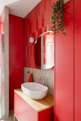 Bagno in stile moderno di 5 di LD Arch & Design