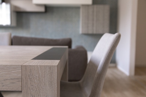 Open Space in stile moderno di 70 di ANNIE CLAIRE Arreda