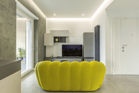 Soggiorno in stile urban di 35 di Alessandra Avagnano Architetto