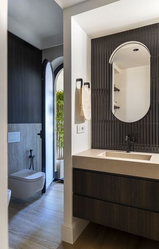 Bagno in stile contemporaneo di 9 di Pamela Camposano Ingegnere Architetto