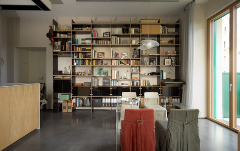 Open Space in stile contemporaneo di 36 di Valentina Garraffa architetto light designer Open Space in stile contemporaneo di 36 di Valentina Garraffa architetto light designer