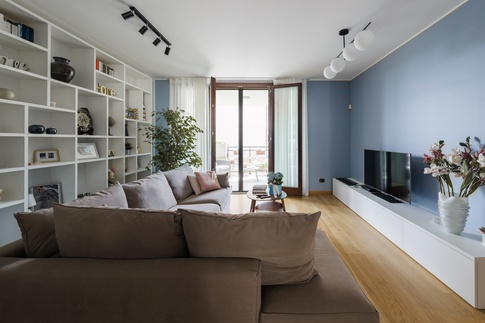 Open Space in stile contemporaneo di 32 di Annalisa Carli Architetto