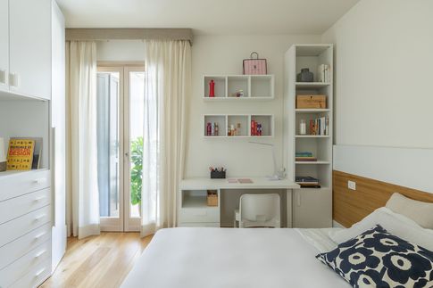 Cameretta Bambini in stile minimal di 12 di Arch. Simone Saporito