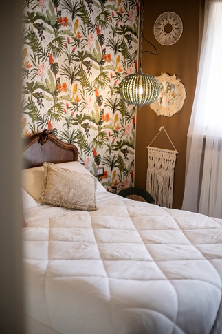 Camera da Letto in stile eclettico di 12 di Valeria Home Interior