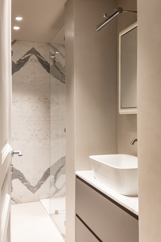 Bagno in stile contemporaneo di 4 di eutropia architettura Bagno in stile contemporaneo di 4 di eutropia architettura