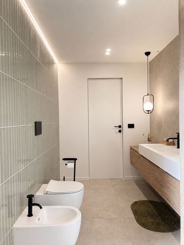 Bagno in stile mediterraneo di 10 di MAMA design Bagno in stile mediterraneo di 10 di MAMA design