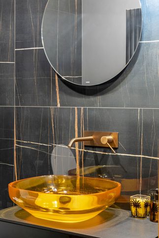 Bagno in stile contemporaneo di 7 di ZPSTUDIO