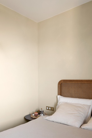 Camera da Letto in stile contemporaneo di 10 di Giulia Dalena