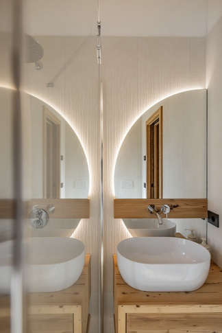 Bagno in stile contemporaneo di 15 di Arredamenti Andalo