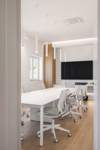 Studio in stile contemporaneo di 40 di alberto4house