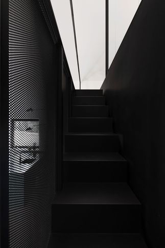 Open Space in stile minimal di 25 di MGK | Mohamed Keilani Studio