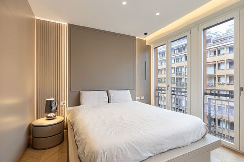 Camera da Letto in stile moderno di 15 di Studio Zanobini
