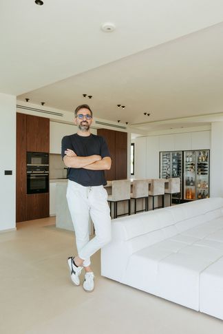 Open Space in stile moderno di 60 di GIOVANNI SELLITRI STUDIO