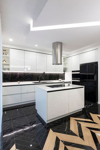 Open Space in stile eclettico di 55 di Pucciarelli Architetti Open Space in stile eclettico di 55 di Pucciarelli Architetti