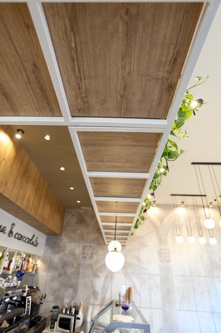 Open Space in stile contemporaneo di 50 di Marila Fasulo Architetto