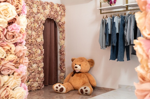 Open Space in stile glamour di 64 di Chiara Brenca