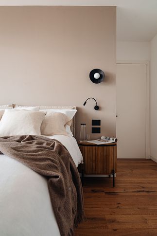 Camera da Letto in stile industriale di 14 di Alexandra Designer