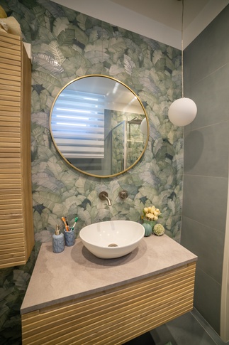 Bagno in stile contemporaneo di 8 di Name Studio Bagno in stile contemporaneo di 8 di Name Studio