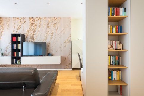 Soggiorno in stile contemporaneo di 45 di BB1 Architettura & Design