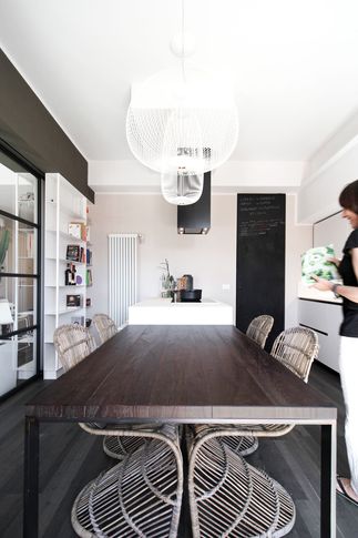 Cucina in stile naturale di 30 di VIU' STUDIO DI ARCHITETTURA