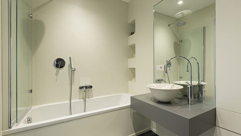 Bagno in stile contemporaneo di 5 di Archifacturing - Sara Cimarelli & Giorgio Opolka architetti Bagno in stile contemporaneo di 5 di Archifacturing - Sara Cimarelli & Giorgio Opolka architetti