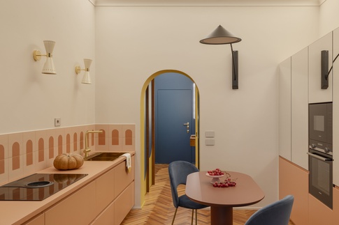 Cucina in stile maximalista di 11 di Rachele Biancalani Studio