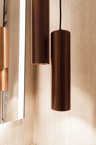 Bagno in stile glamour di 7 di Desearq studio - architettura e interior design