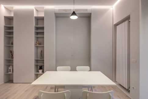 Soggiorno in stile contemporaneo di 30 di MOB Architects