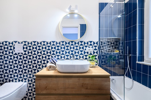 Bagno in stile mediterraneo di 4 di srv.architetti