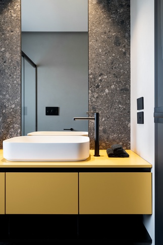 Bagno in stile contemporaneo di 4 di Maurizio Vesce architettura Bagno in stile contemporaneo di 4 di Maurizio Vesce architettura