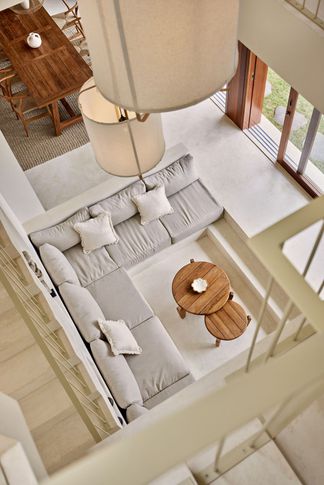 Soggiorno in stile tropicale di 45 di Riccardo Rubelli Architetto