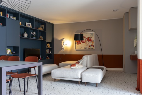 Soggiorno in stile contemporaneo di 32 di Studio MAC