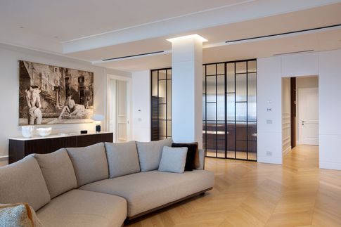 Open Space in stile contemporaneo di 50 di Studio VeneziaTre arch ass