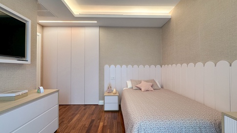 Cameretta Bambini in stile contemporaneo di 13 di Studio Gaetano Riccardelli