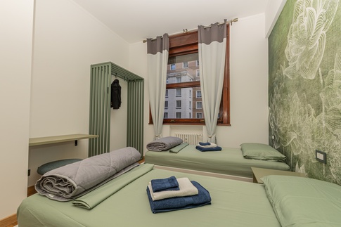 Camera da Letto in stile urban di 40 di Valentina Solera Architetto Camera da Letto in stile urban di 40 di Valentina Solera Architetto