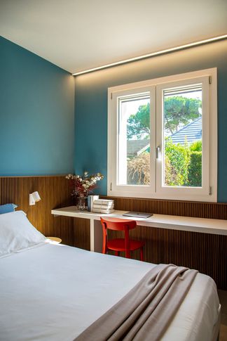 Camera da Letto in stile minimal di 10 di Cariolato Arredamenti