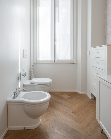 Bagno in stile classico di 7 di Annalisa Carli Architetto