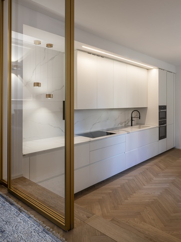 Cucina in stile contemporaneo di 17 di Studio DOM