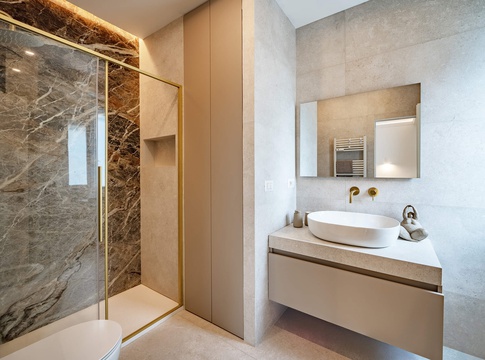 Bagno in stile contemporaneo di 6 di Gianluca Chiocca Interior Design Studio