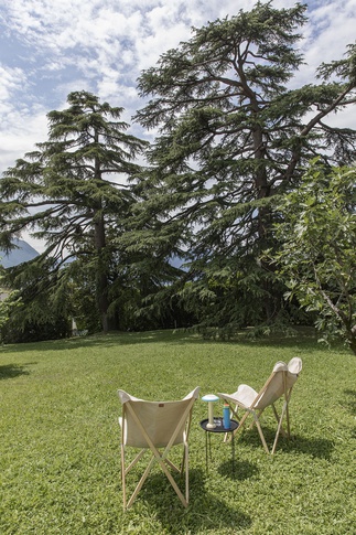 Giardino in stile contemporaneo di 1 di Chantal Forzatti architetto