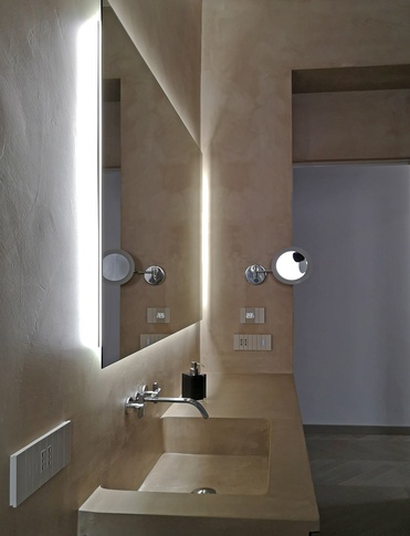Bagno in stile minimal di 9 di Giulia Grillo Architetto