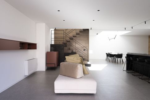 Open Space in stile contemporaneo di 70 di valeria ingrao architetto