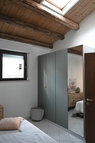 Camera da Letto in stile urban jungle di 14 di Elisa Nicoletti
